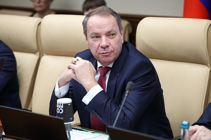 зампредседателя правления сбербанка станислав кузнецов