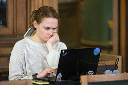 В СФ объяснили, как избежать мошенников при покупке онлайн-курсов 