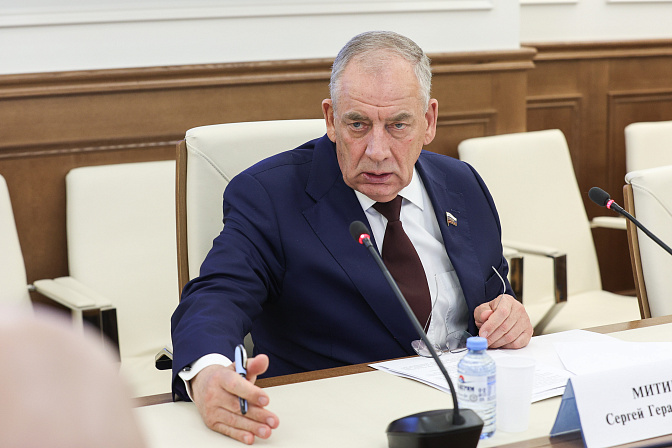 сенатор сергей митин