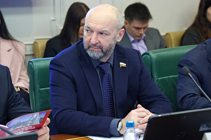 сенатор сергей аноприенко