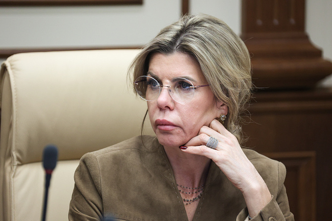 сенатор евгения уваркина