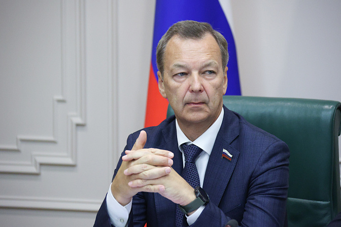 первый вице-спикер сф андрей яцкин