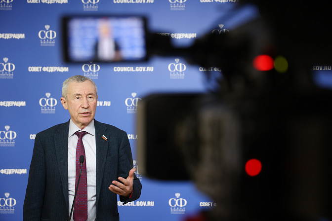 сенатор андрей климов