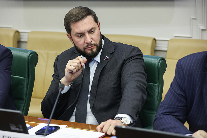 сенатор иван евстифеев