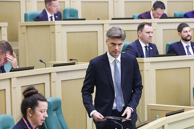 гендиректор госкорпорации роскосмос дмитрий баканов