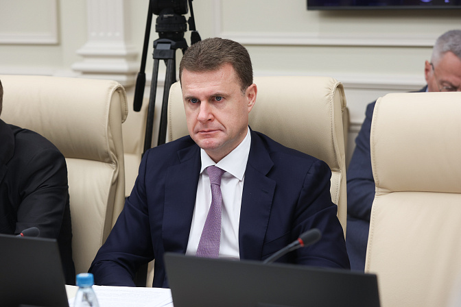 министр рф по развитию дальнего востока и арктики алексей чекунков