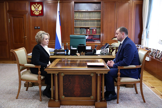 председатель сф валентина матвиенко  глава запорожской области евгений балицкий