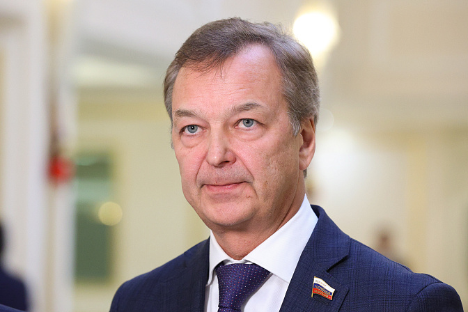 первый заместитель председателя сф андрей яцкин