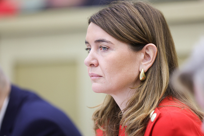 сенатор юлия лазуткина