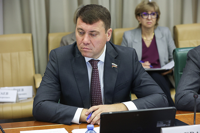 Сенатор Иван Абрамов