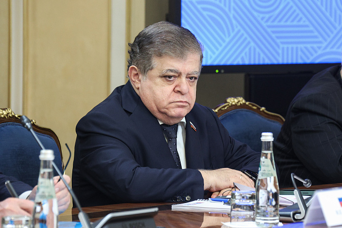 сенатор владимир джабаров