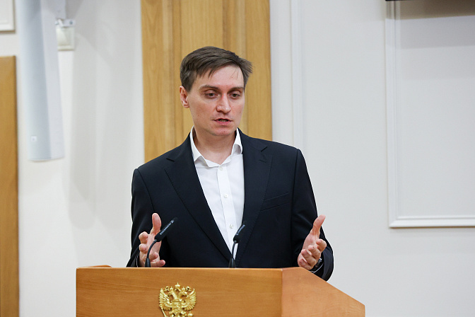 директор департамента госполитики в сфере спо и профобучения минпросвещения виктор неумывакин