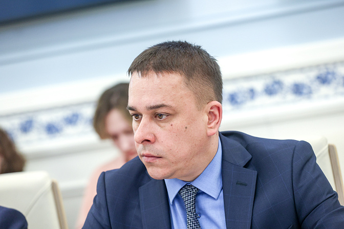сенатор айрат гибатдинов