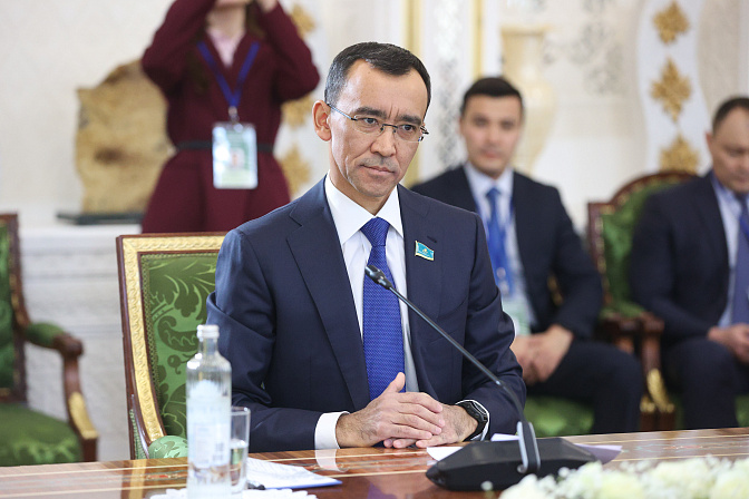  глава верхней палаты парламента казахстана маулен ашимбаев