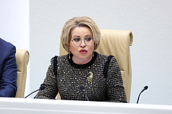 Матвиенко поручила решить проблему с отсутствием тёплых туалетов в ряде школ