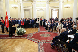 Матвиенко приняла участие в церемонии награждения почётных граждан Петербурга