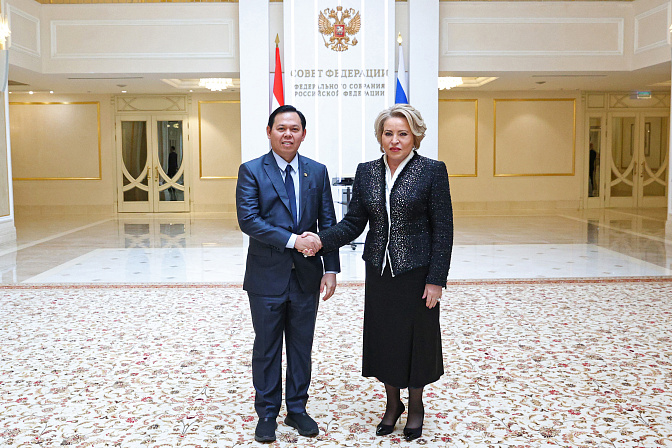 глава совета представителей регионов индонезии султан бактиар наджамудин председатель сф валентина матвиенко