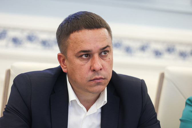 сенатор айрат гибатдинов