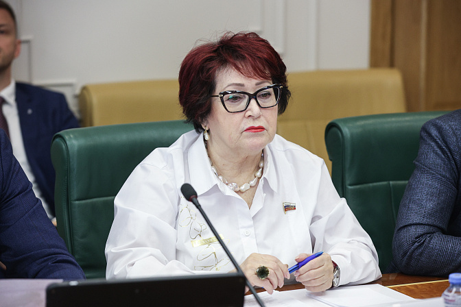 сенатор людмила талабаева