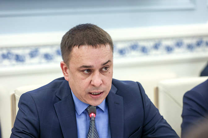 сенатор айрат гибатдинов