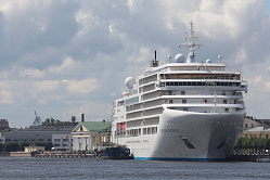 В Минпромторге готовы проработать тему строительства океанских круизных лайнеров