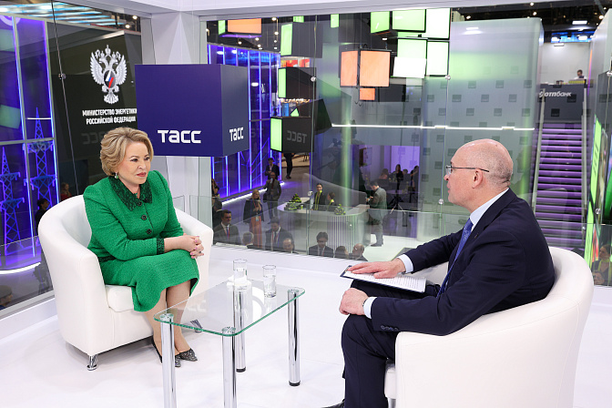 председатель сф валентина матвиенко