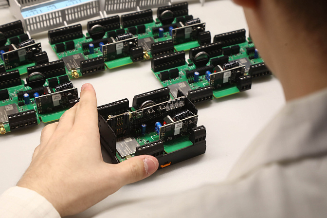 лаборатория технопарк исследование компьютеры электроника производство микросхемы