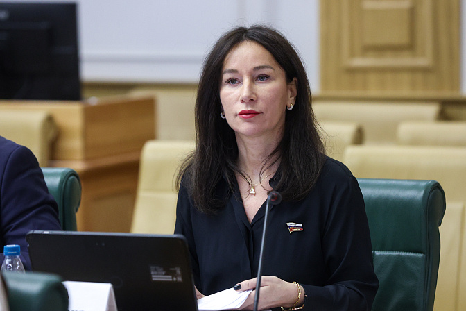 сенатор елена дягилева