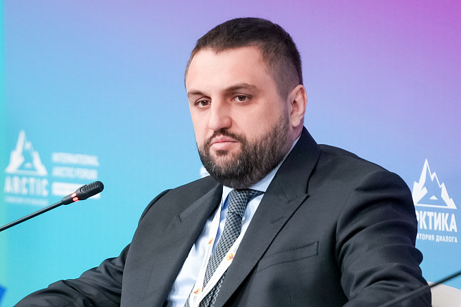 директор департамента реализации инфраструктурных проектов минвостокразвития рф илья чернов 