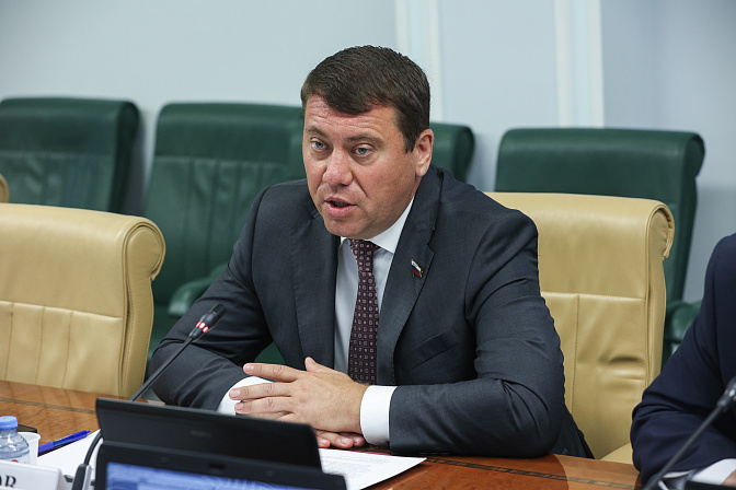 сенатор иван абрамов
