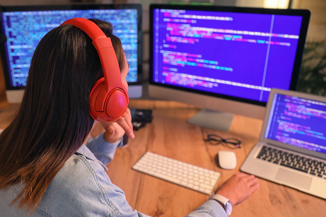 ит ии киберзащита программирование работа закомпьютером