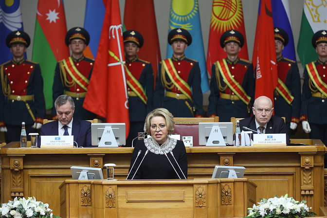 председатель сф валентина матвиенко