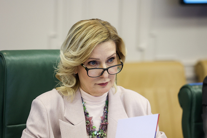 заместитель председателя сф инна святенко