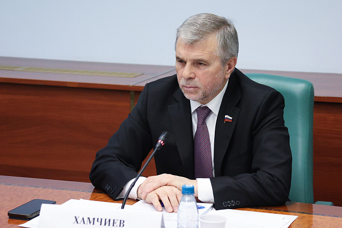 сенатор белан хамчиев