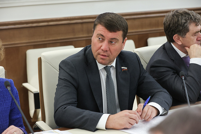 Сенатор Иван Абрамов