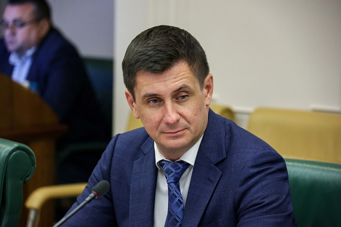 сенатор вадим деньгин