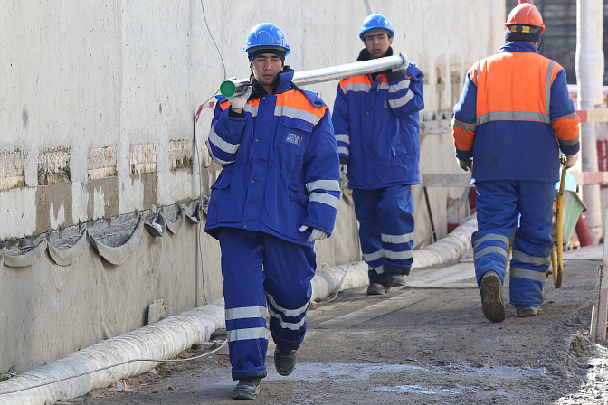 стройка мигранты строители