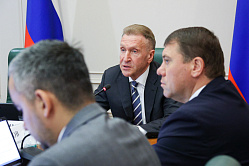 Шувалов ответил на критику механизмов ГЧП