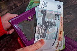 42% россиян не согласны на «серую» зарплату