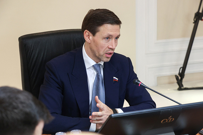 сенатор артём шейкин