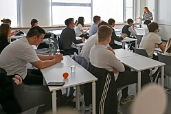 Матвиенко призвала разъяснять школьникам опасность участия в диверсиях