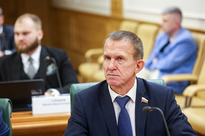 сенатор владимир кравченко