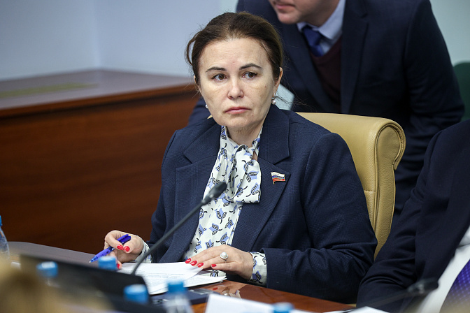 сенатор жанна чефранова