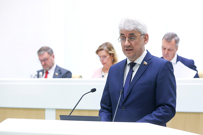 сенатор виктор калашников