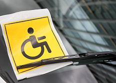 Минпромторг: российские предприятия готовы брать на работу инвалидов СВО