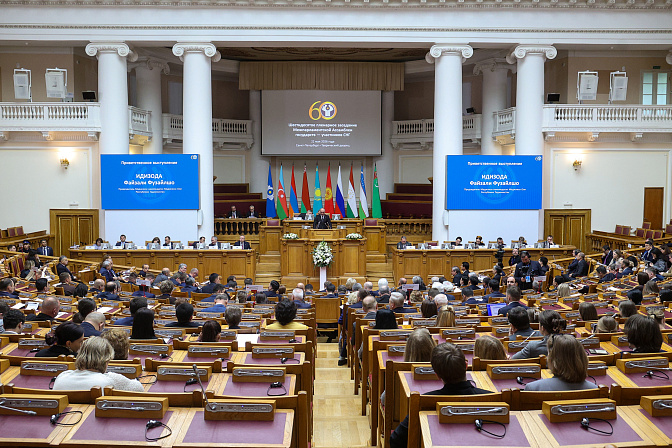 председатель маджлиси намояндагон маджлиси оли таджикистана файзали фузайлшо идизода
