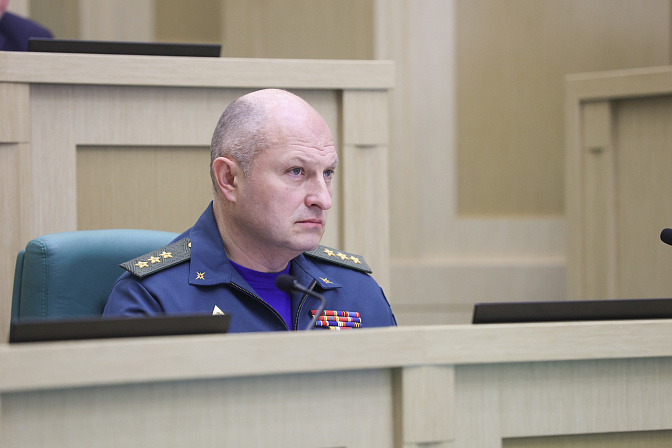 министр рф по делам гражданской обороны, чс и ликвидации последствий стихийных бедствий александр куренков