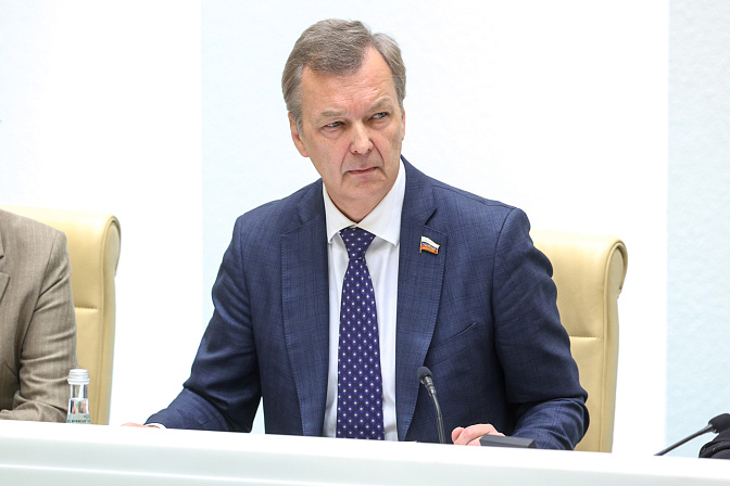 первый заместитель председателя сф надрей яцкин