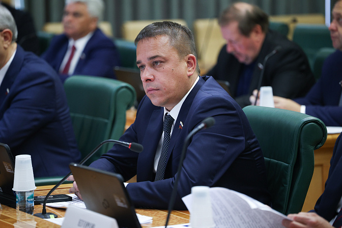 сенатор айрат гибатдинов