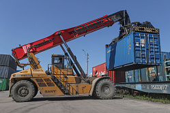 Кабмин продлил до 30 ноября ограничения на экспорт удобрений